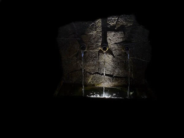Acadia Wall Fountain Cast Stone - Image 2