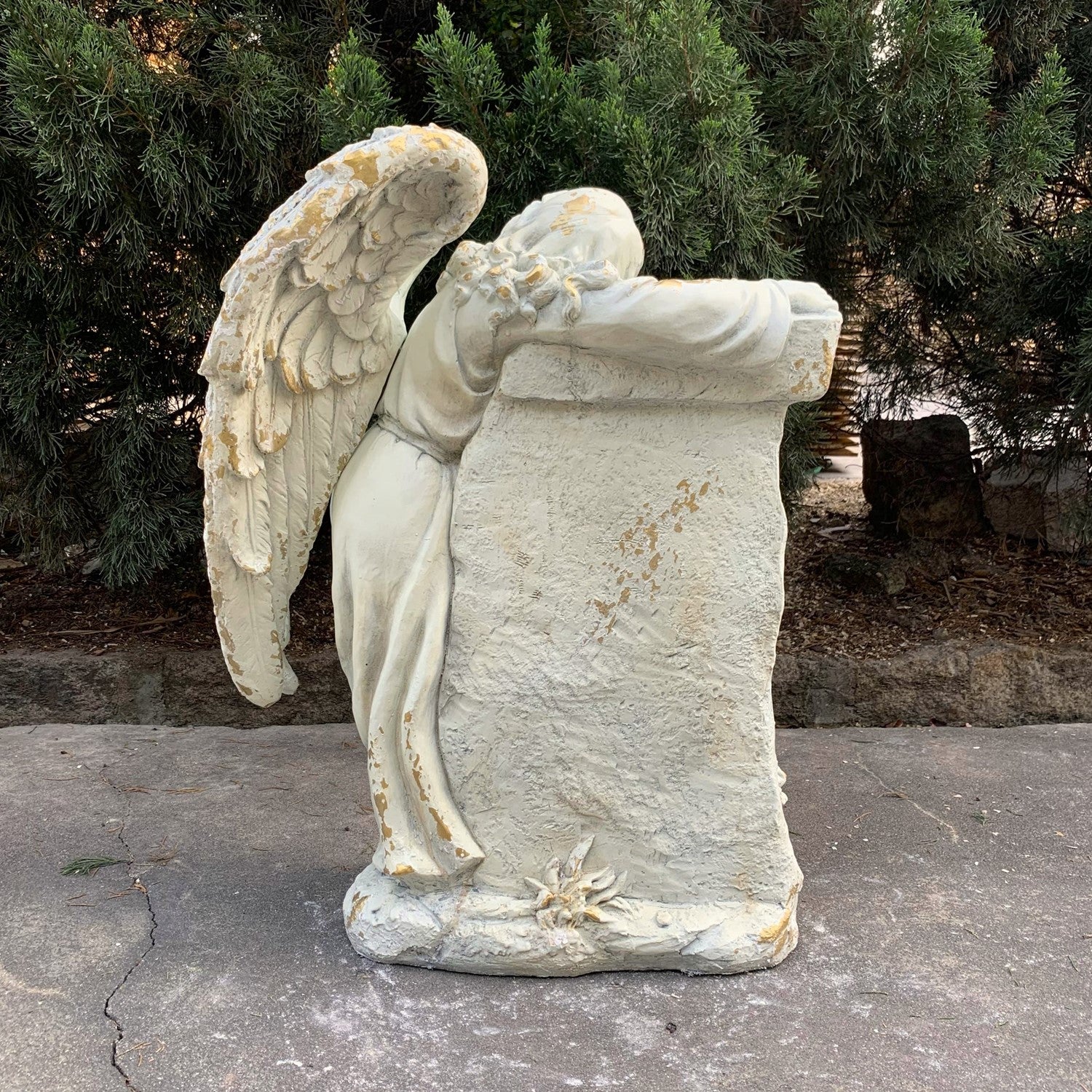 Angel Mourning Religious Memorial Statue for Garden & Cemetery 33" - Image 3