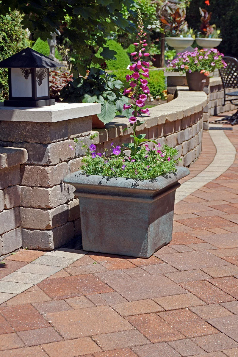 Avanti II Quadrette Square Estate Garden Planter 17" H - Image 2