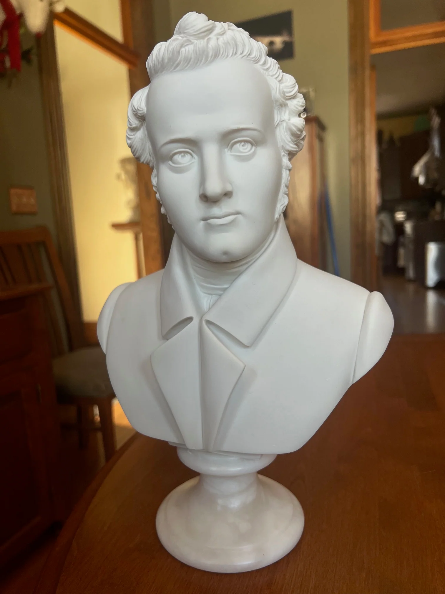 Bellini Bust Sculpture — Fine Italian Alabaster Portrait - Image 11