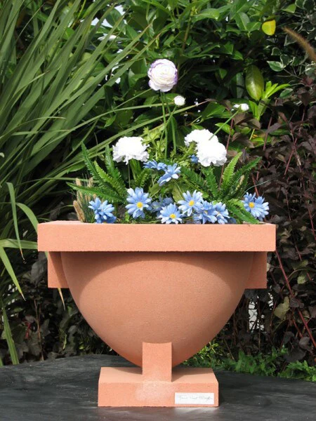 Burton Westcott House Vase by Frank Lloyd Wright Mid-Size - Image 4
