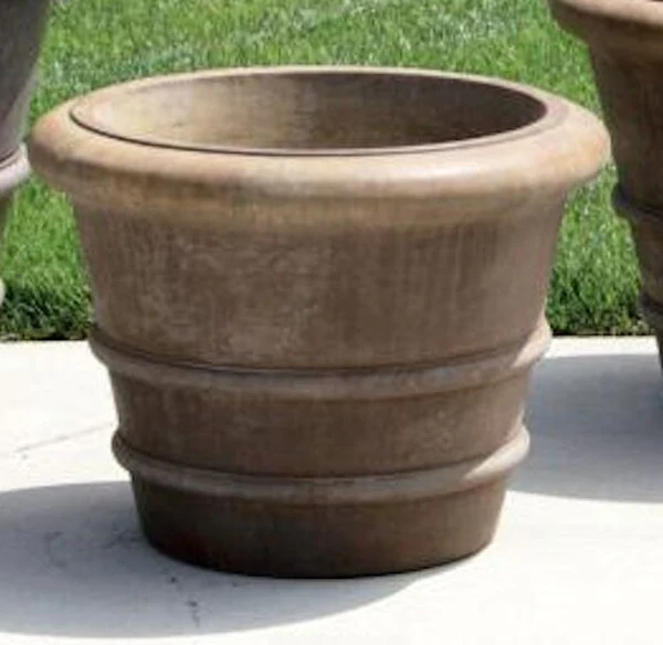 Cambridge Round Planter 21" - Image 4