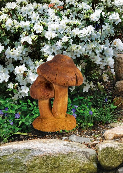 Double Mushroom Garden Sculpture - Image 2