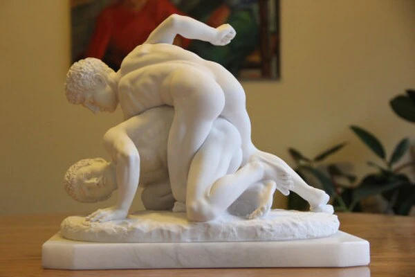 Greek Wrestlers Marble Statue Museum Replica - Image 4