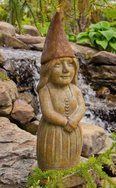 Gwendolyn the Garden Guardian Gnome Statue - Image 3