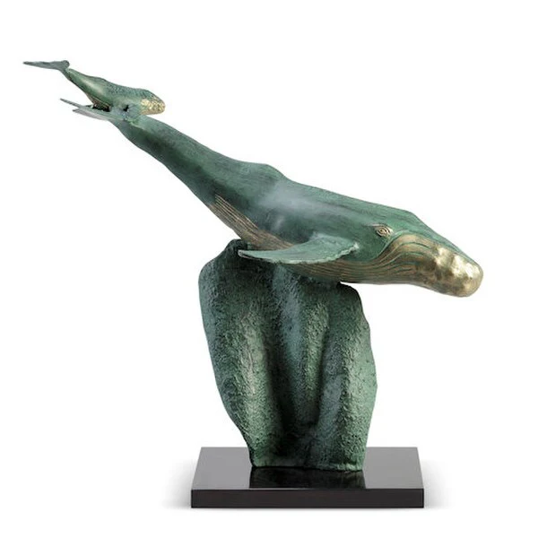 Humpback Whale Diving Lesson Sculpture - Image 4