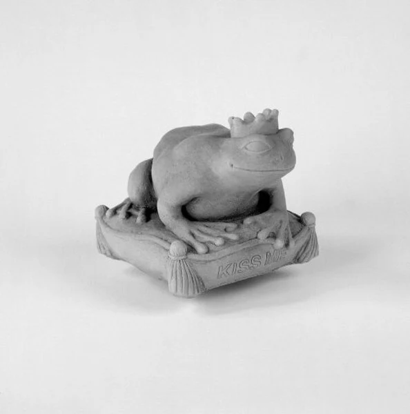 Kiss Me Frog