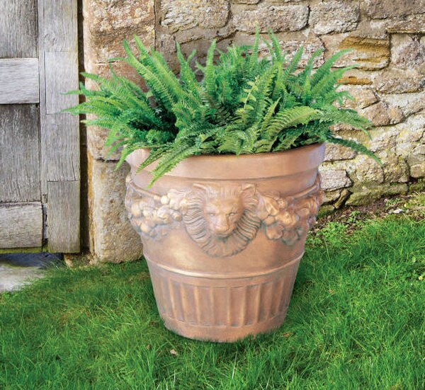 Lion Fresco Planter