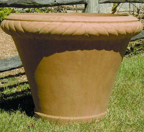 Manor House 22.5" High