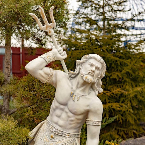Merman Garden Statue Throwing Trident - Image 2