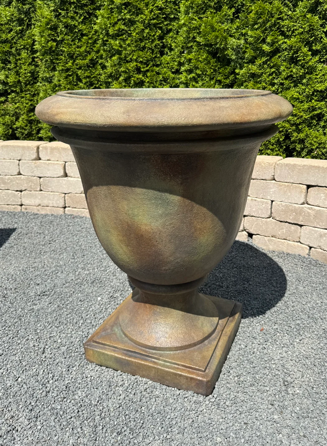 Avanti Orlando Urn Solid Concrete Planter 36" High - Image 4