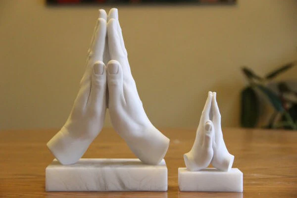 Praying Hands Marble Sculpture Large - Image 4