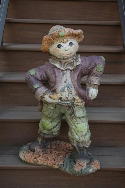Scarecrow Cement Statue Colored 32" H - Image 2