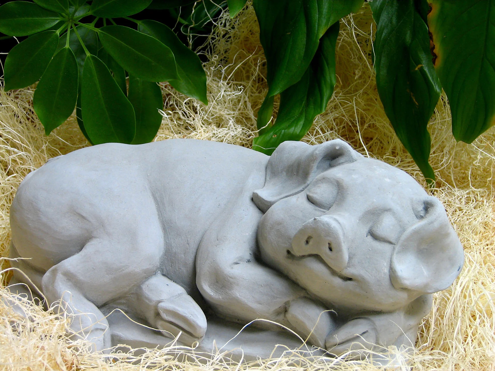Sleeping Pig Garden Sculpture - Image 3