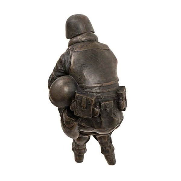 Wounded Warrior Military Soldiers Sculpture - Image 5